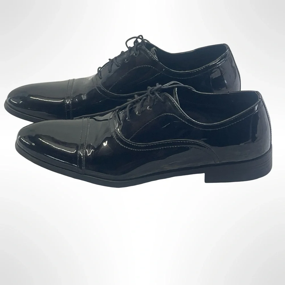 Classic Black Men's Dress Shoes size 10